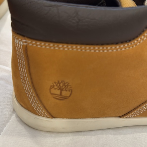 Timberland ankle sneakers size 8. Excellent condition worn once. - Picture 7 of 7